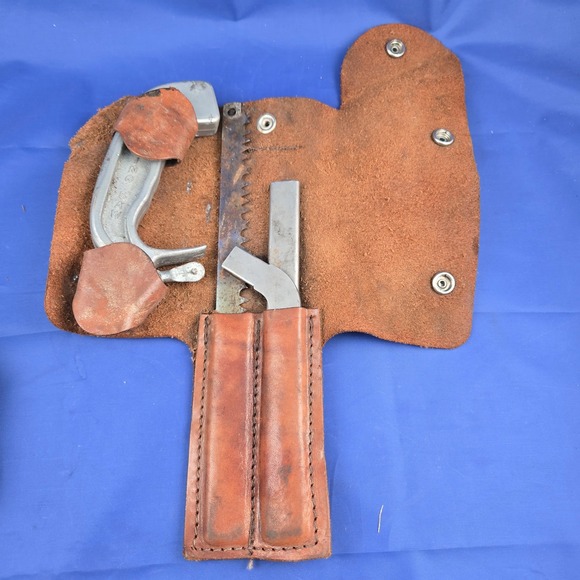 Wyoming Saw Compact Hunting Camping Tool 2 Blade Set with Leather Case